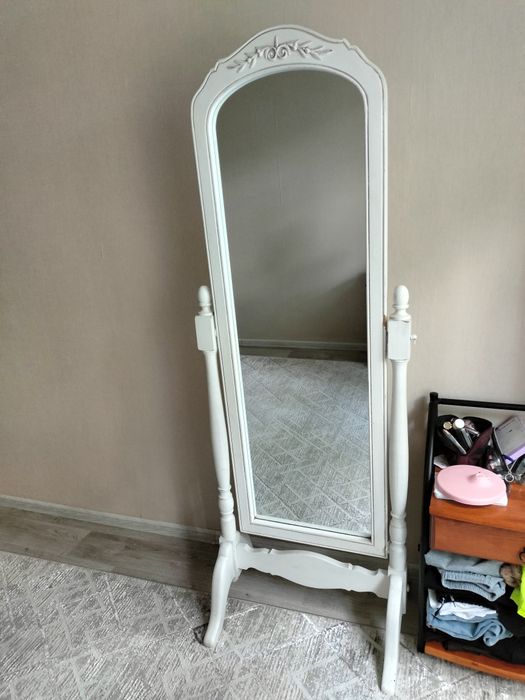 Продам зеркало напольное