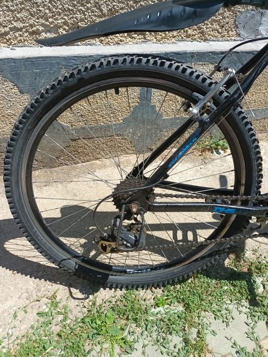 Bicicletă cu suspensii DHS
