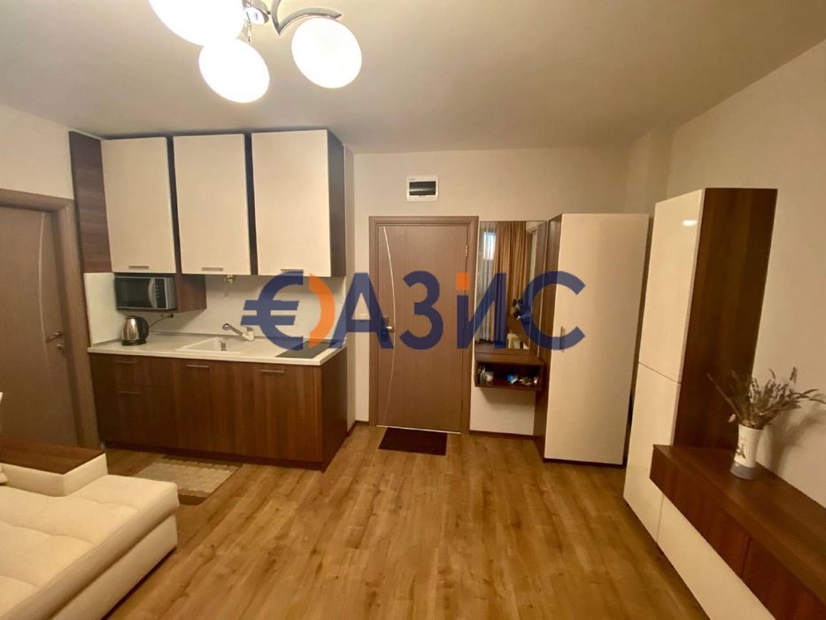 Продава се Двустаен апартамент в к.к. Слънчев бряг - 49 кв.м за 1347 €/кв.м - Снимка #1
