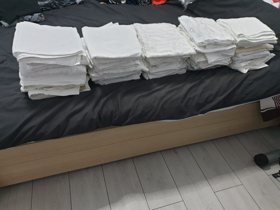 Prosoape Noi albe și colorate 6 lei