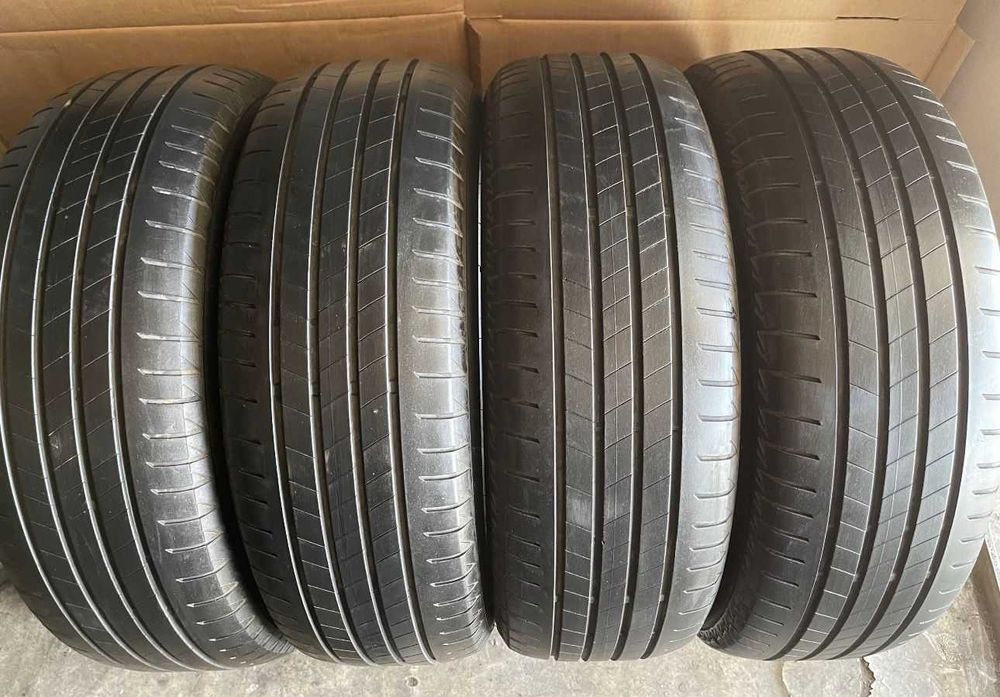 215/60/R17 Bridgestone Turanza T005