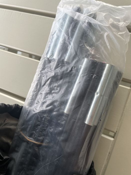 Cort portabil tip garaj pentru biciclete - Nou