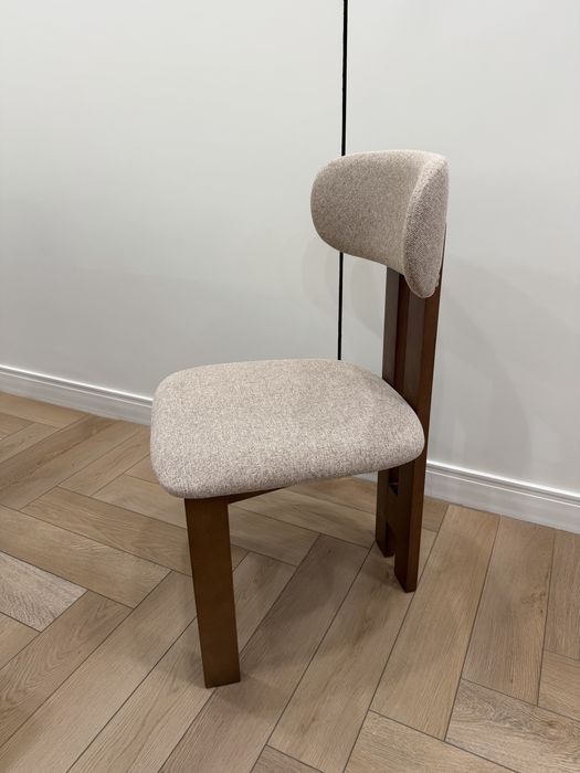 Продам новые Стулья