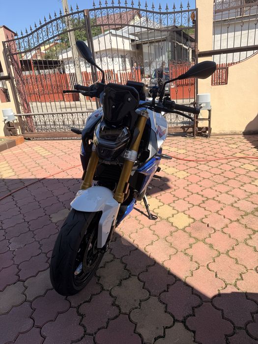 BMW F 900 R 2023