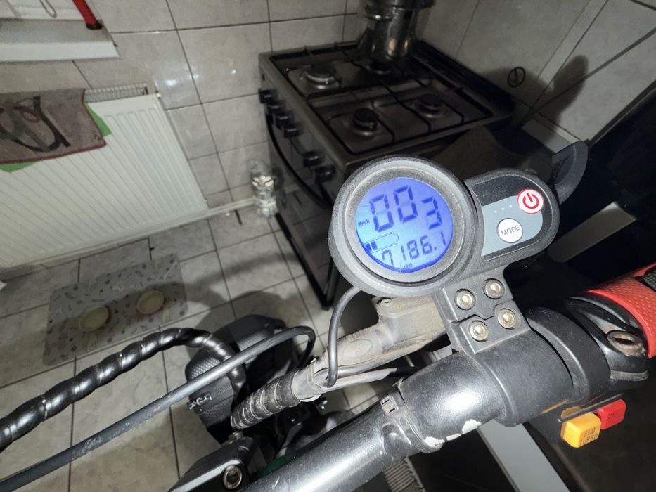 Trotineta electrica Dual moto dm10 functioneaza perfect