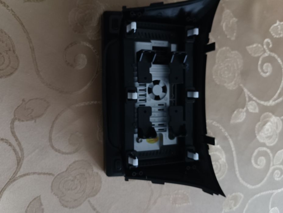 Мултимедия за Хюндай и30