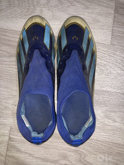 Футбольные бутсы Adidas X
