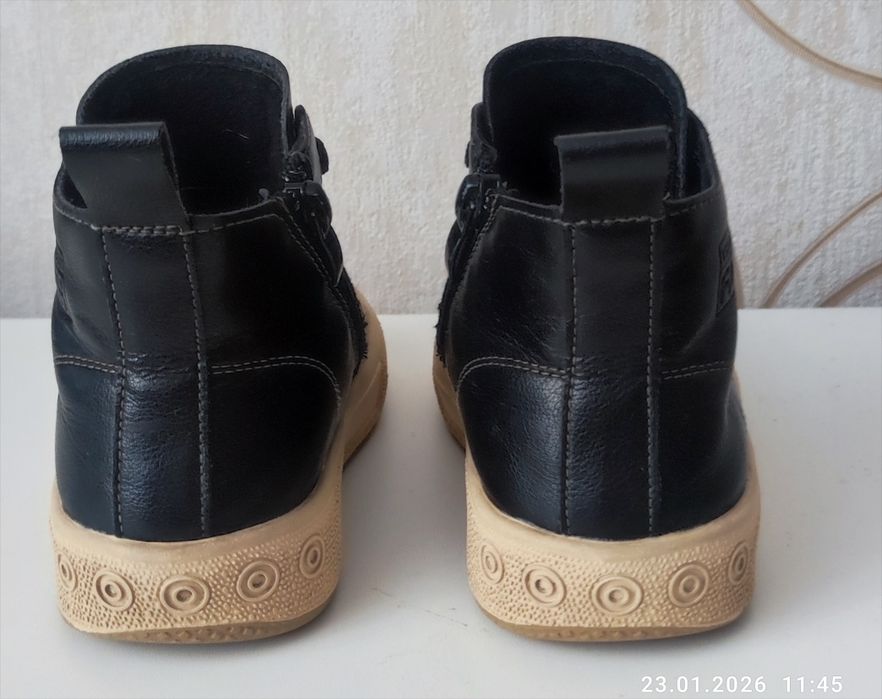 Ботинки на девочку весна/осень