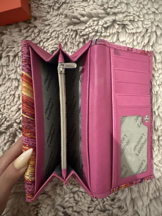 Кожено портмоне, ново