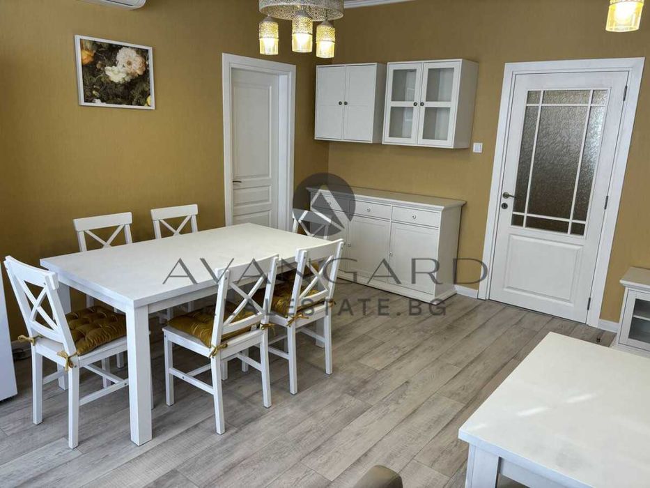 Продава се Четиристаен апартамент в Пловдив, Христо Смирненски - 90 кв.м за 2167 €/кв.м - Снимка #1