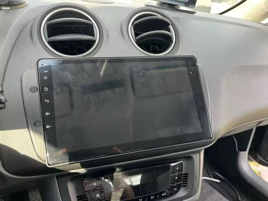 Мултимедия 9″ Android 14 за SEAT IBIZA IV 6J CARPLAY навигация RDS DSP