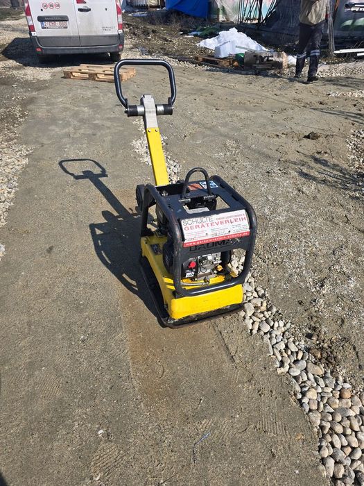 Alta Placa compactoare reversibila Baumax HPV 27/43, 149 kg Placa compactoare reversibila Baumax HPV 27/43, 149 kg