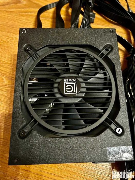 Компютърно захранване LC Power LC1000 v2.4 (Platinum Series)