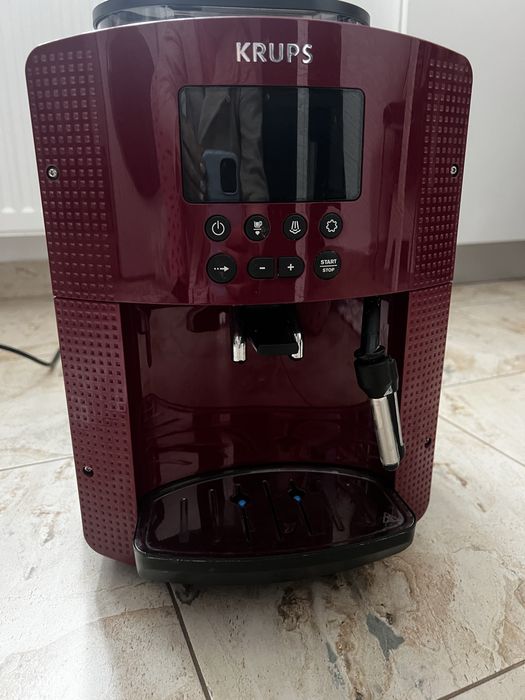 Espressor automat KRUPS Essential EA816570