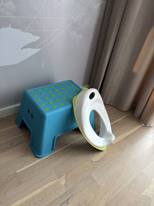 Set reductor toaleta copii si taburet Ikea