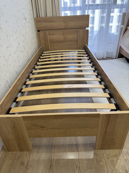 Продается кровати, размеры 200/90