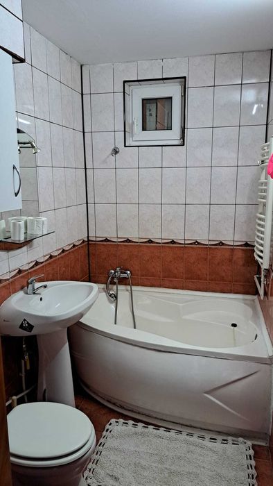 Proprietar vand ap.3 camrte