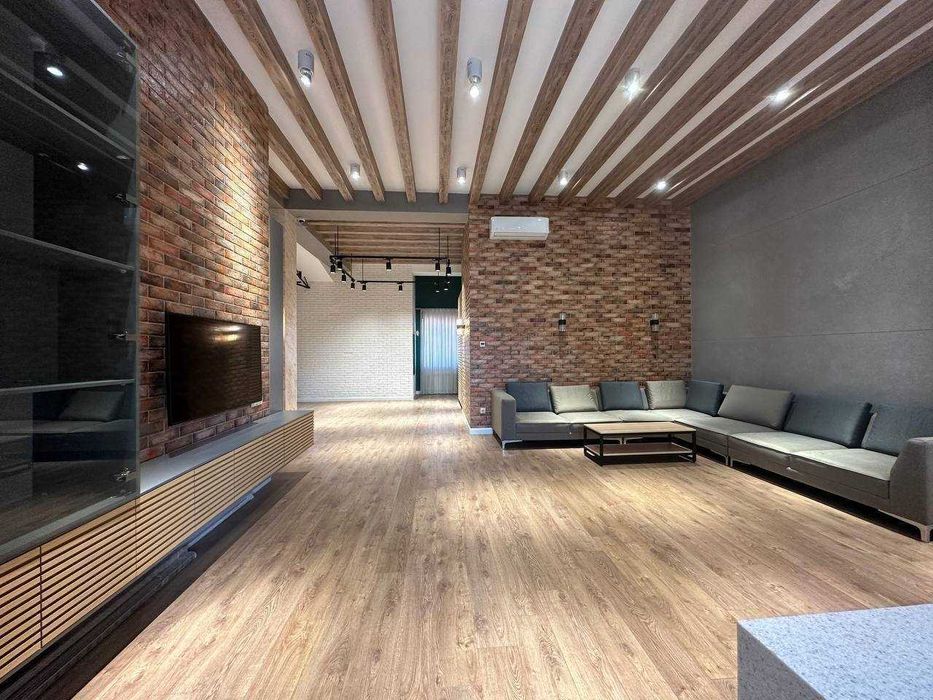 Улица Тараса Шевченко! Сдается люкс квартира! /3-х комнатная/