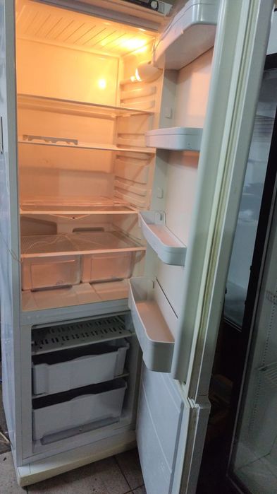 Продам холодильник