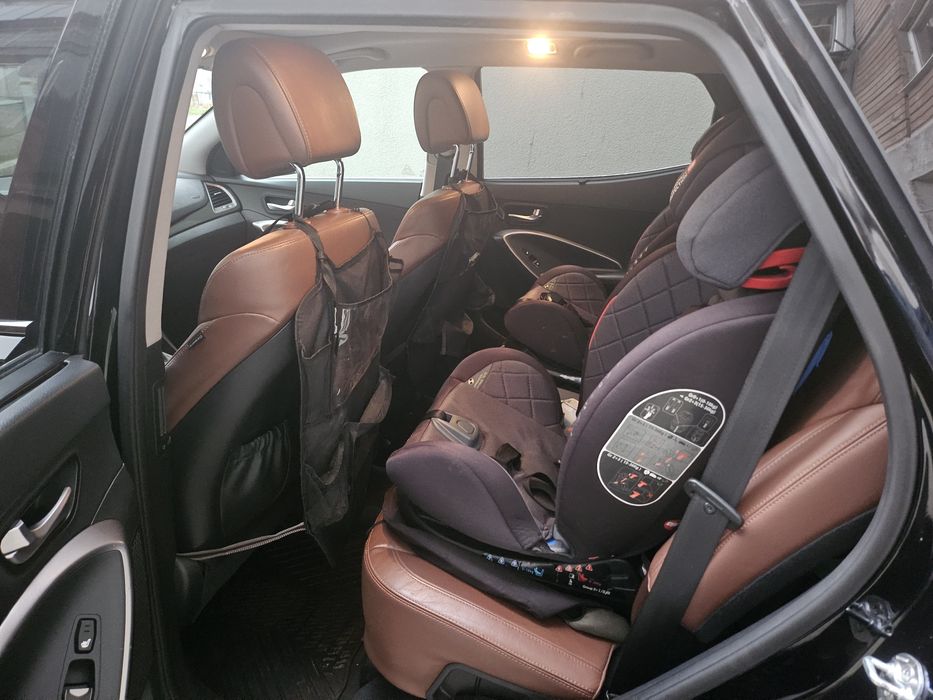 Hyundai  Santa Fe 7 местен