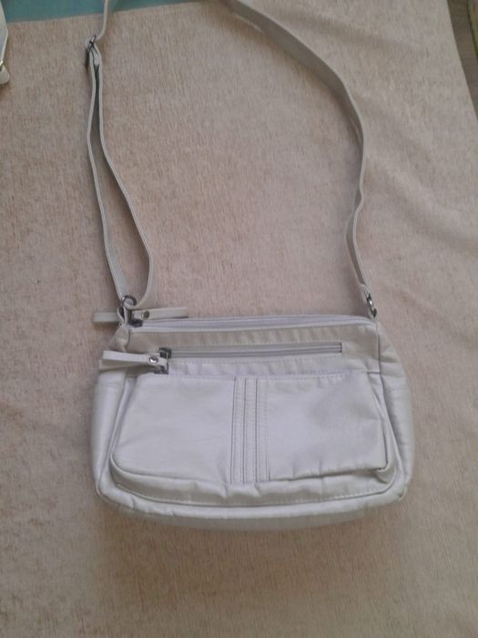 Продам сумочки жен