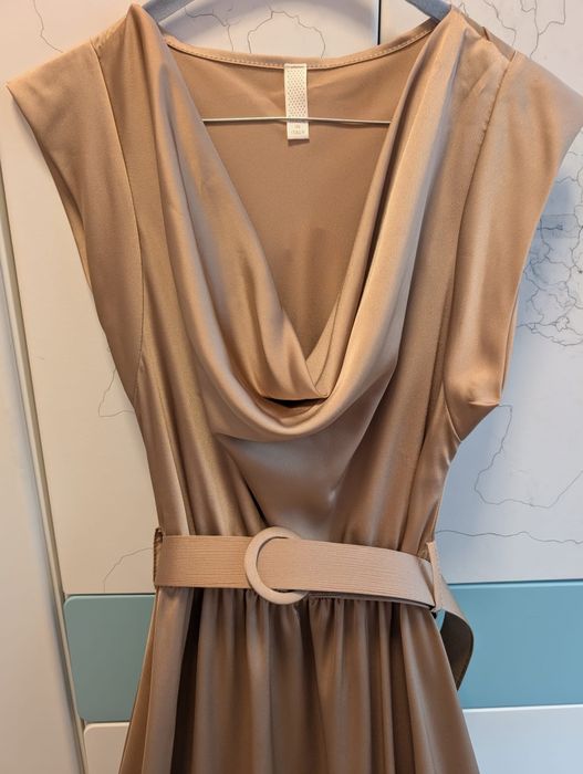 Rochie de seară aurie