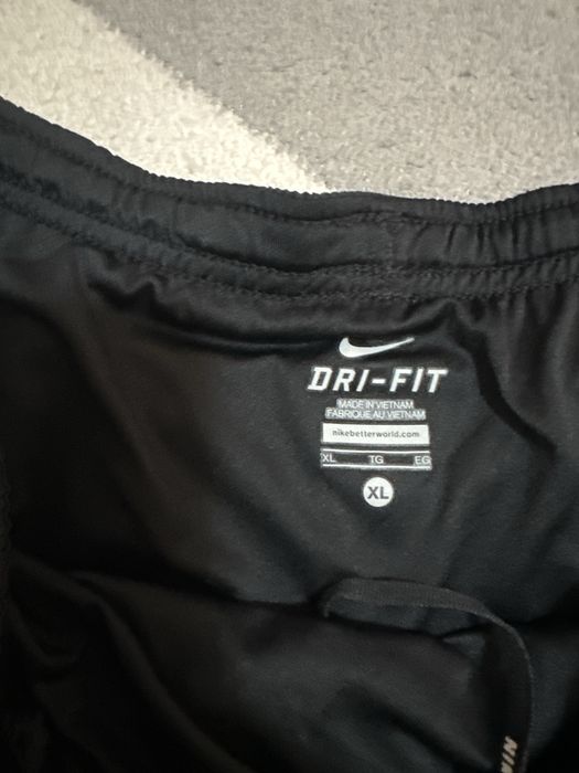 Мъжки къси панталони Nike