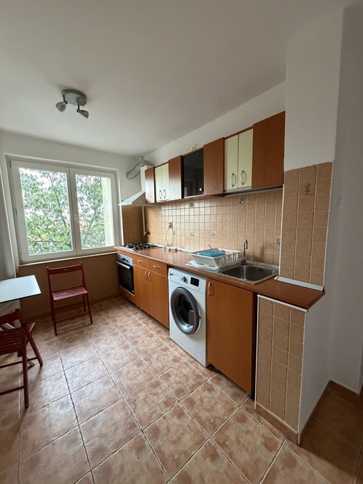 Inchiriez Apartament 3 camere