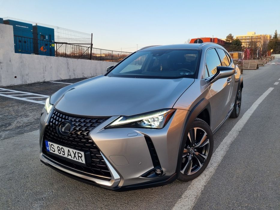 Lexus UX 250H   4x4