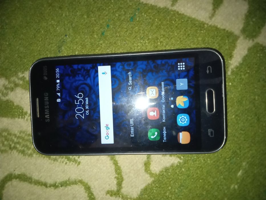 Сотовый телефон.  Небольшой . 4G