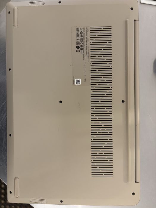 Laptop Lenovo IdeaPad 3 15” i5 11th gen 8gb ram