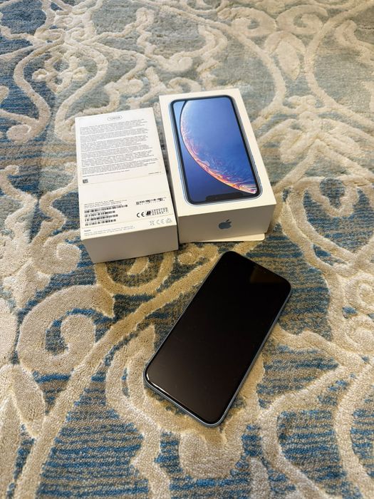 Продам iPhone xr 128 Гб