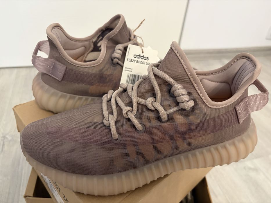 Adidas yeezy 350 v2