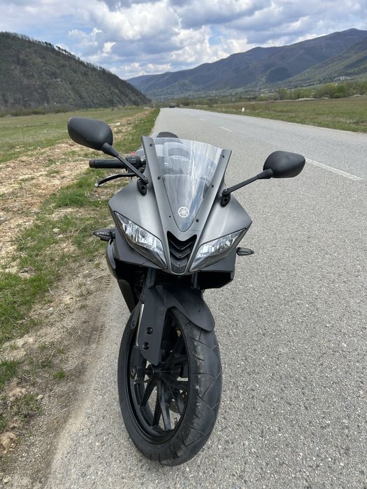 Yamaha YZF R125 (2015)