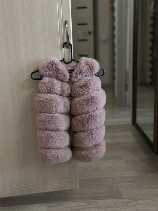 Продам детские куртки