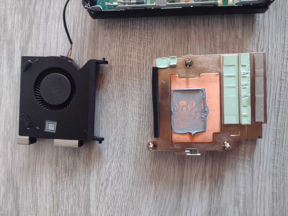 HP Pro mini 400 G9 Desktop PC за части