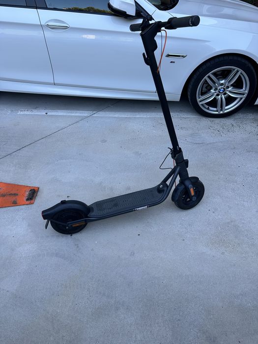 Електрическа тротинетка Segway Ninebot F2 Pro