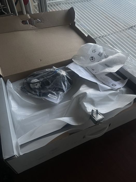 Hp Монитор в очень хорошем состояние новыя.