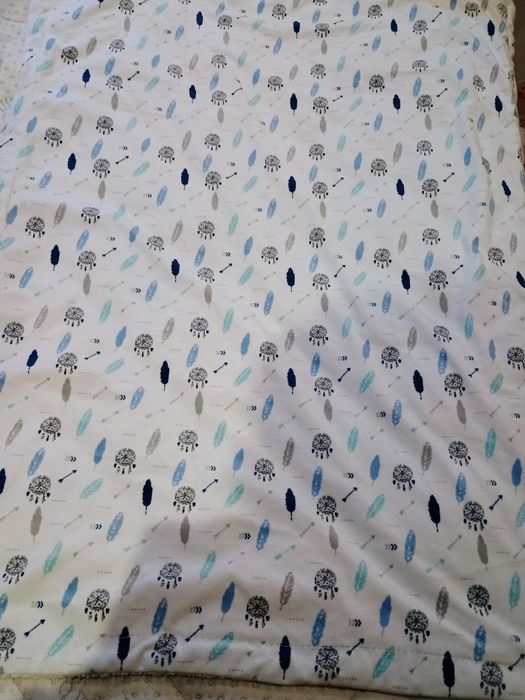 Бебешки  одеалца/пелени, дрешки и обувчици