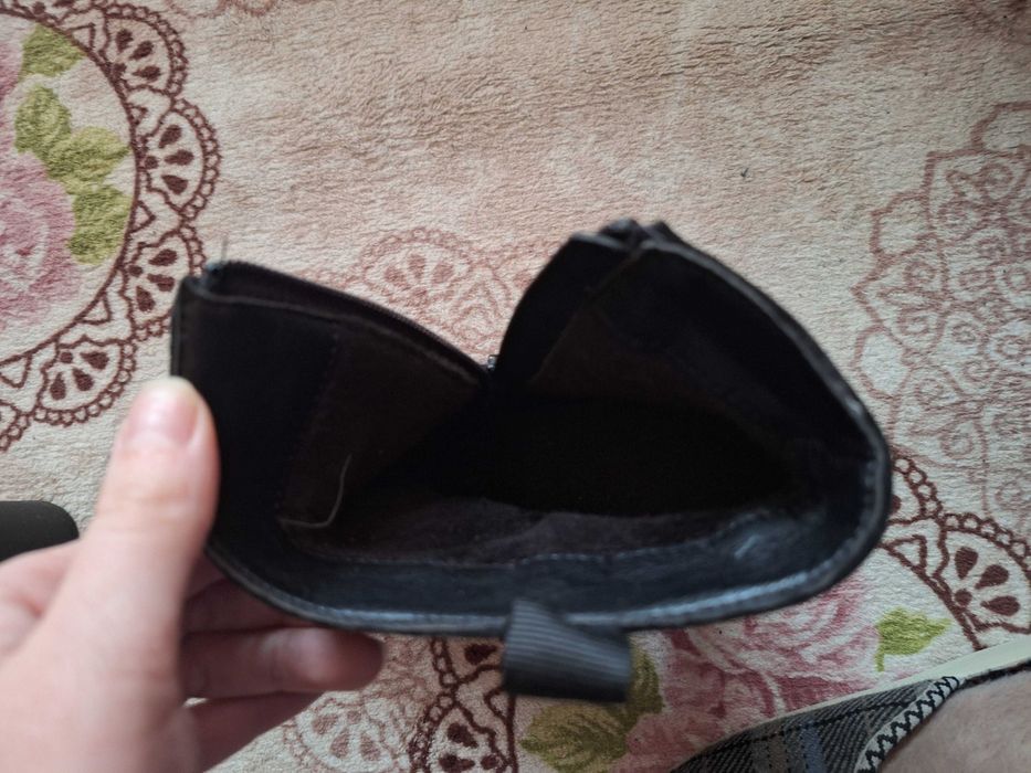 Боти на висок ток