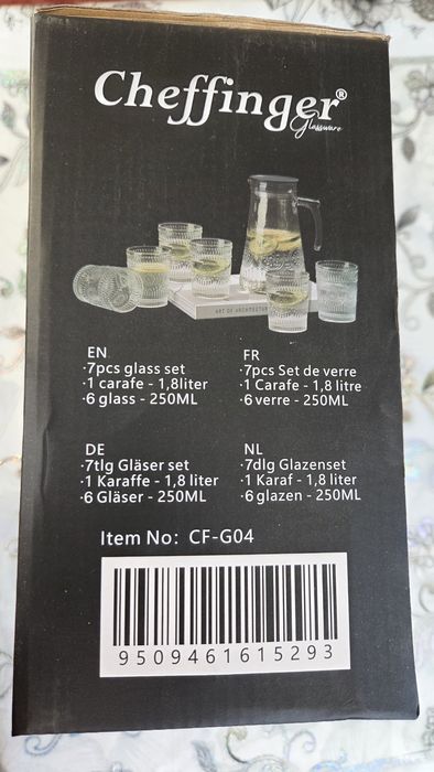 Carafa cu pahare ,am mai mte seturi