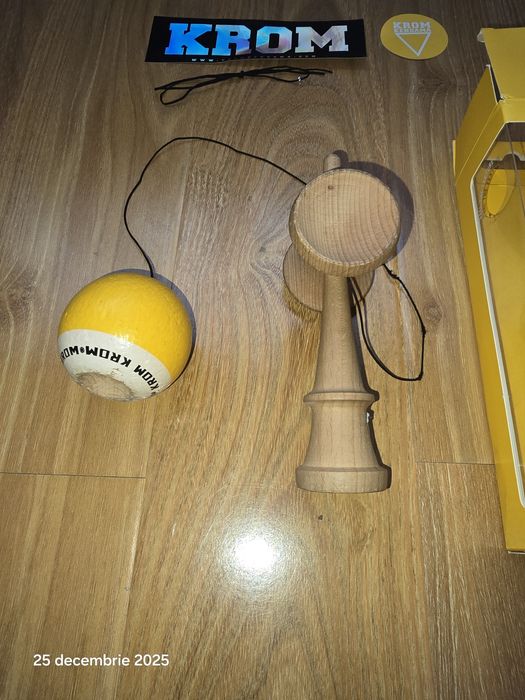 Kendama krom pop rubber