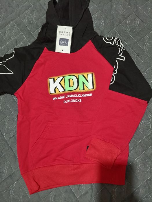 На мальчика спортивные кофты