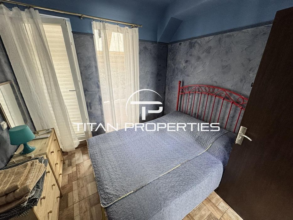 Тристаен апартамент в ж.к Възраждане