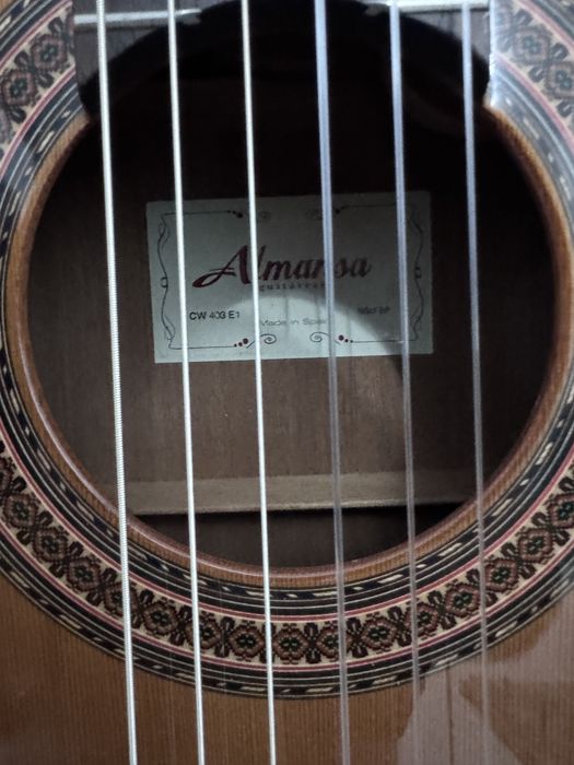 Chitară Electro-Clasică Almansa 403 CW – Nylon – Fabricată în Spania