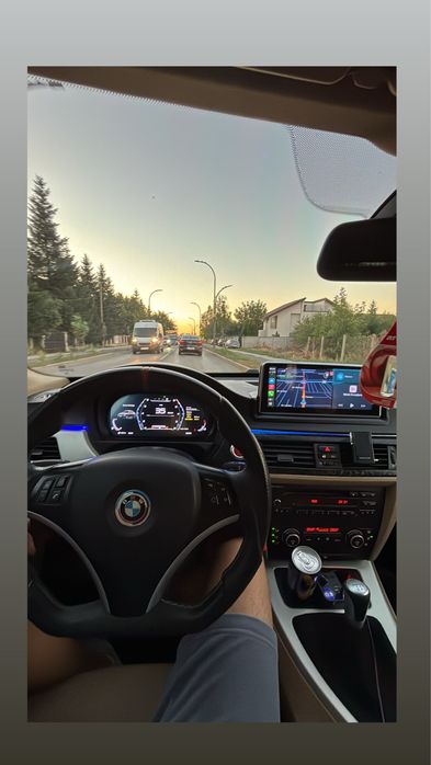 Vand Bmw e 91 ,masina cu un aspect deosebit