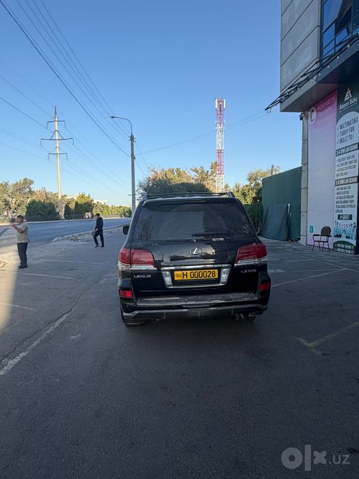 Lexus lx 570 5.7