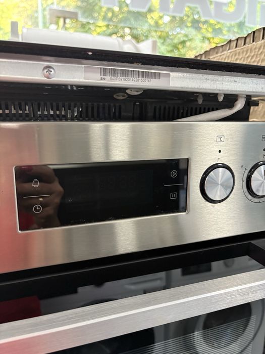Комплект фурна за вграждане + индукционни котлони Hanseatic HBCO7010PA1+HI4B6071CB