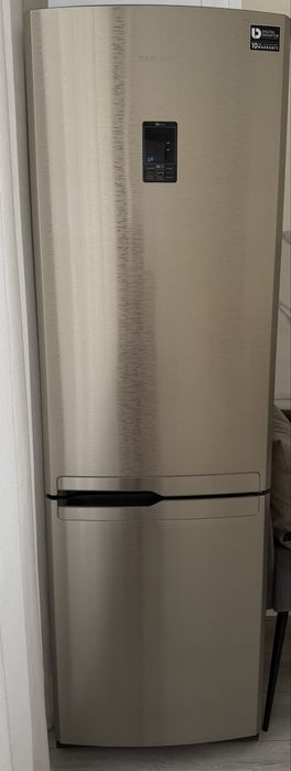 Продам Холодильник Samsung