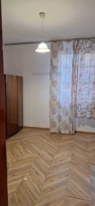 Дава се под наем  в Велико Търново, Акация - 30 кв.м за 150 € - Снимка #3